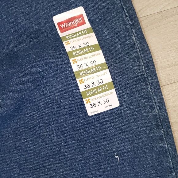 NWT Wrangler Regular Fit Straight Leg Premium Quality Men's Jeans Sz 36" x 30" - Picture 8 of 12